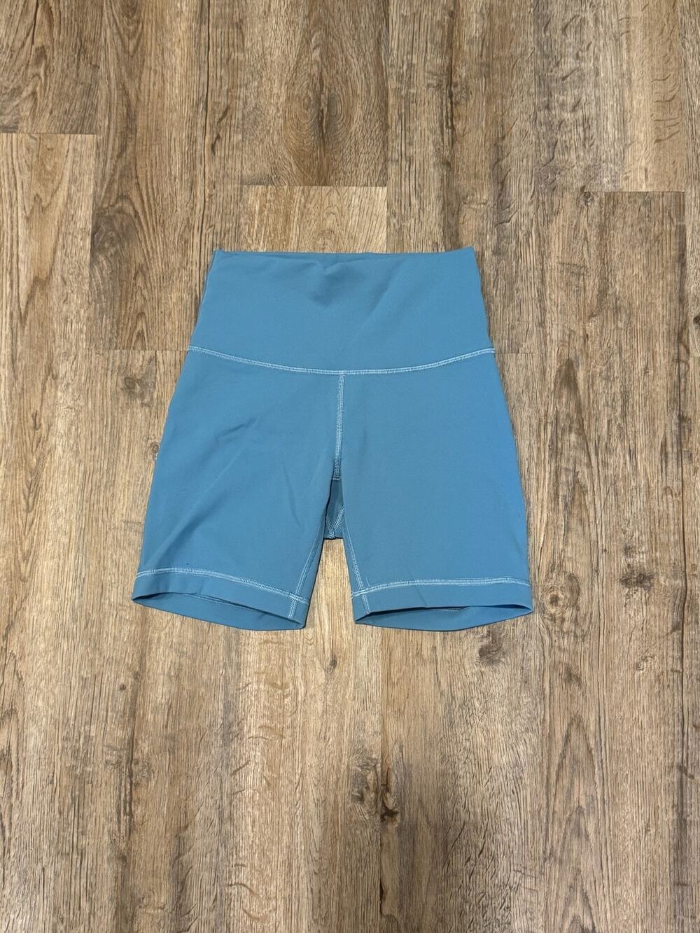Lululemon Women's Wunder Train High-Rise Short Size 4